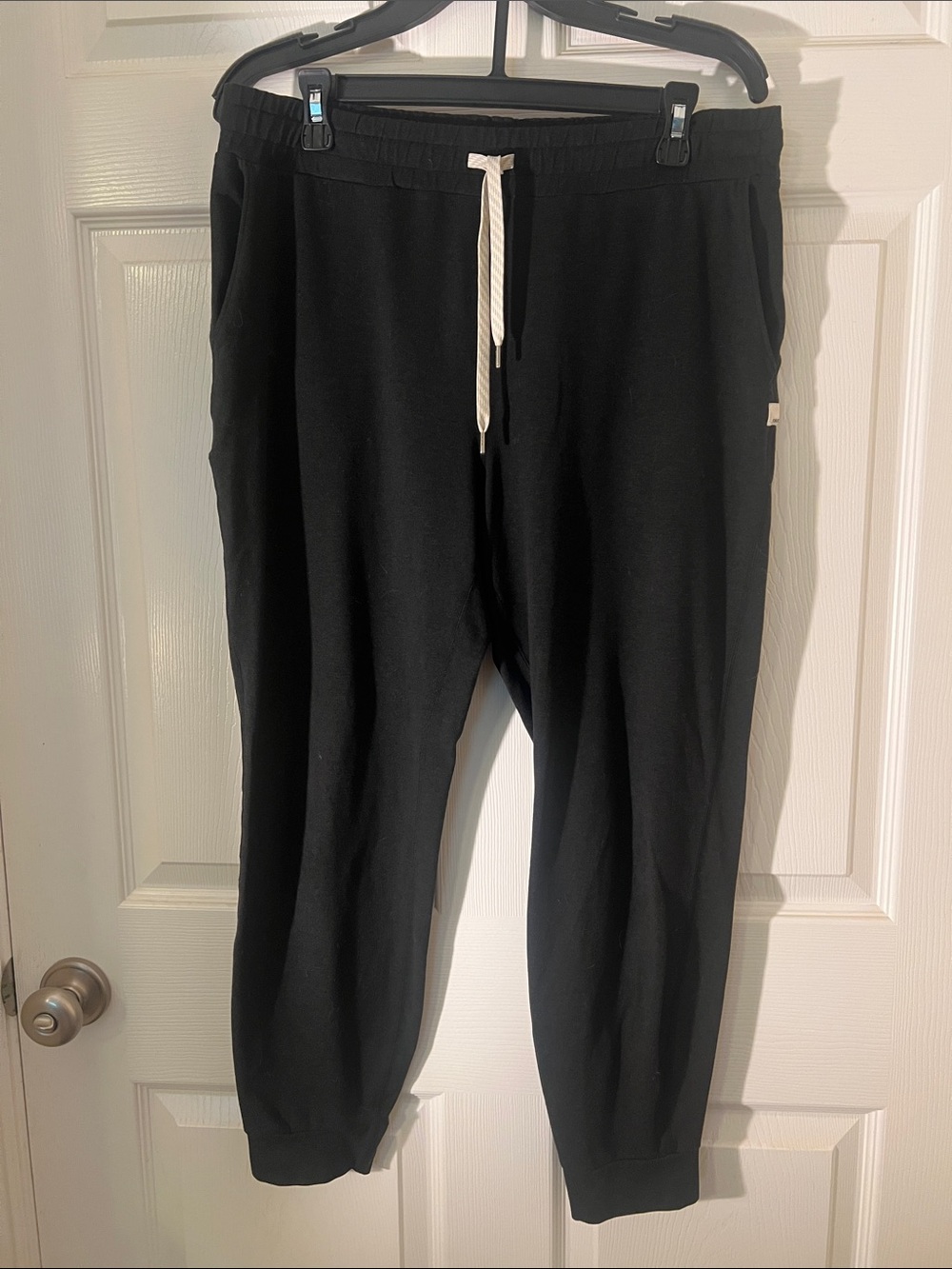 Vuori Performance Joggers VGUC!